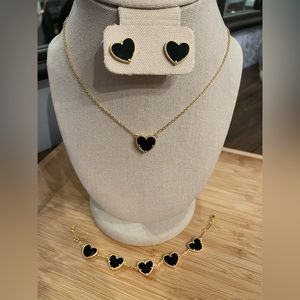 Heart Clover 3pc Jewelry Set-earrings,necklace,bracelet set in black.